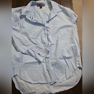 Gloria Vanderbilt Light Blue Button Down Shirt